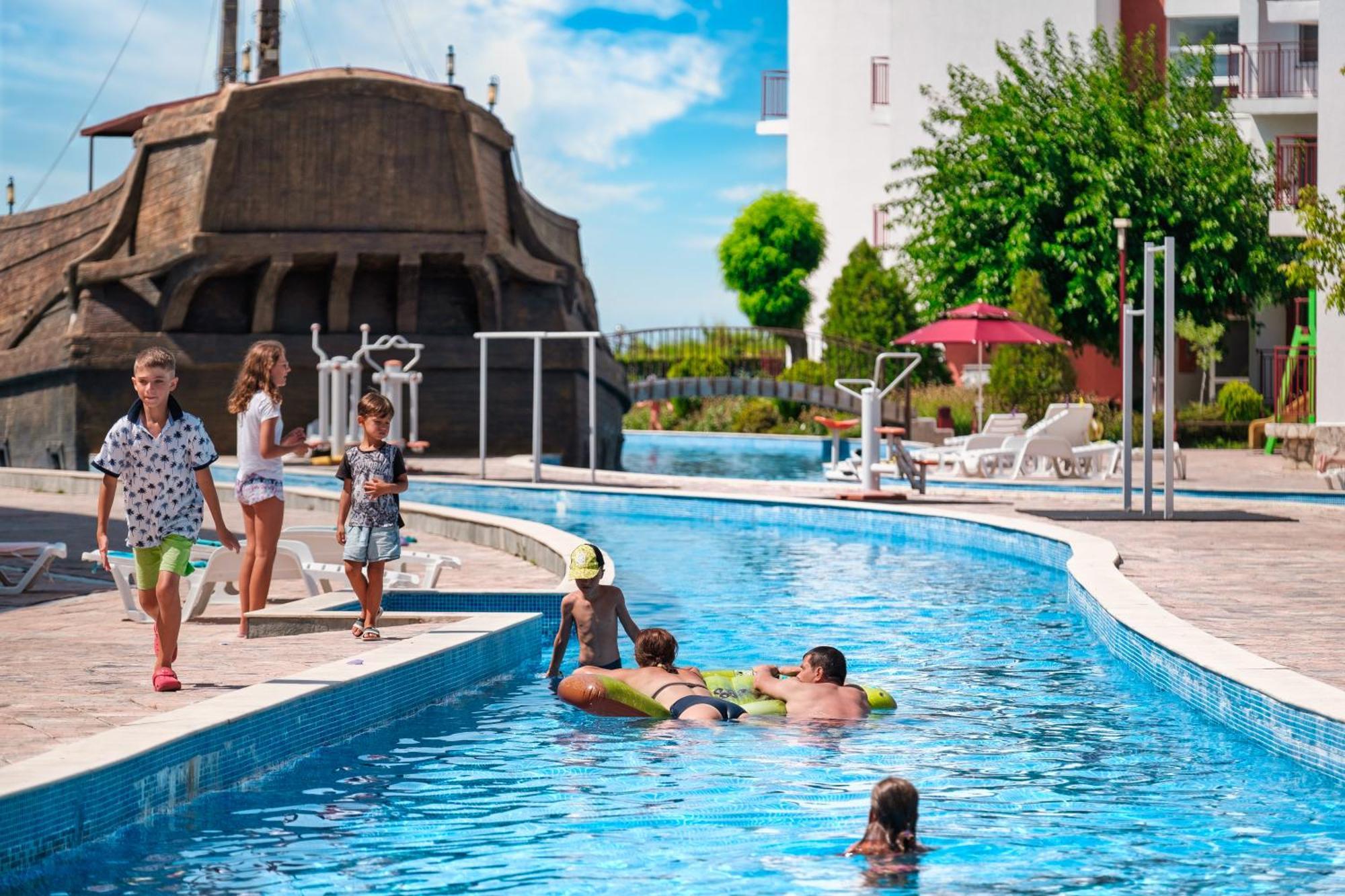 Privilege Fort Beach Apartments Sveti Vlas Buitenkant foto