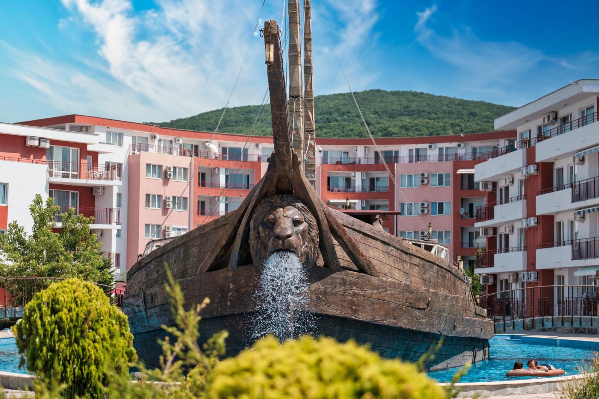 Privilege Fort Beach Apartments Sveti Vlas Buitenkant foto