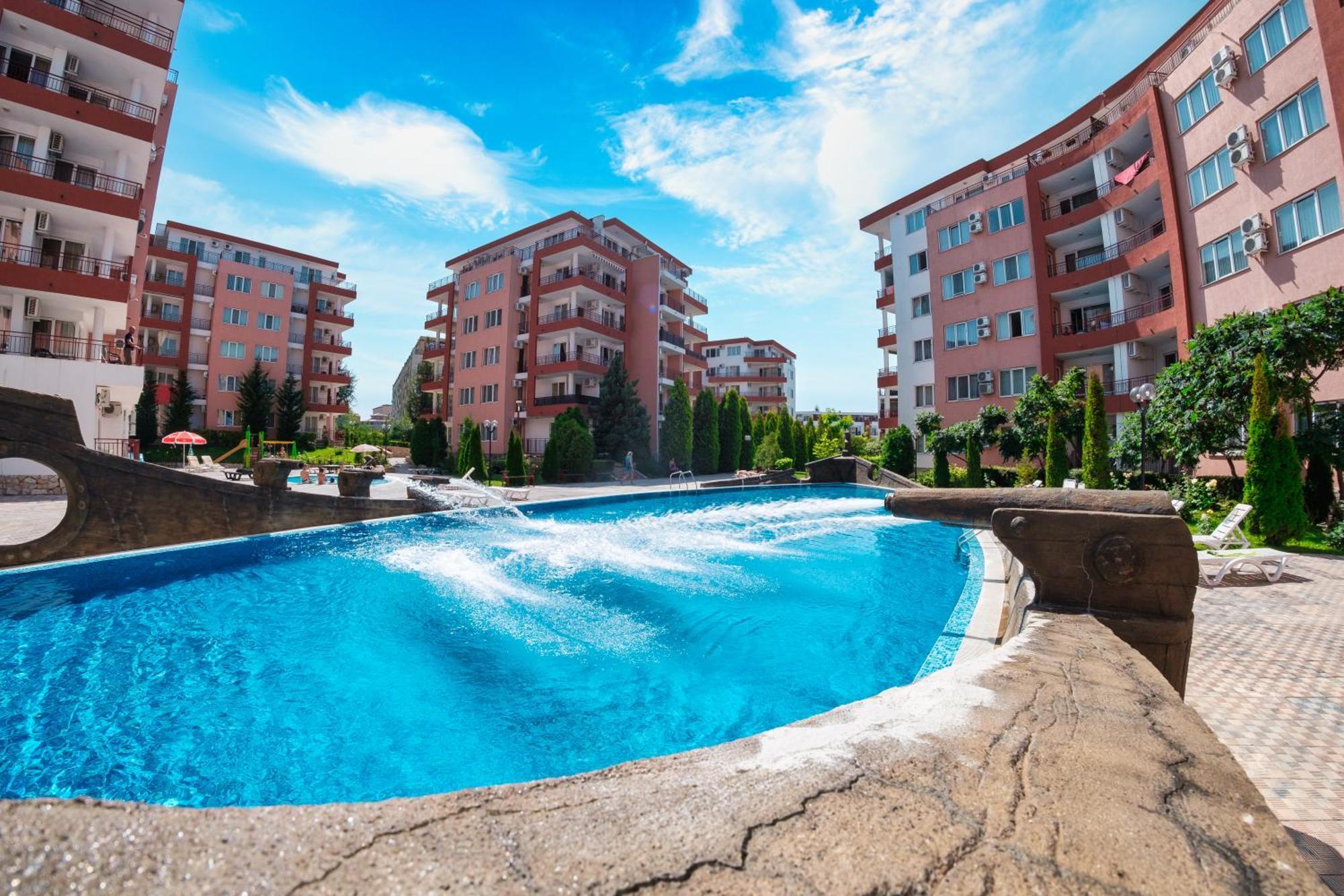 Privilege Fort Beach Apartments Sveti Vlas Buitenkant foto