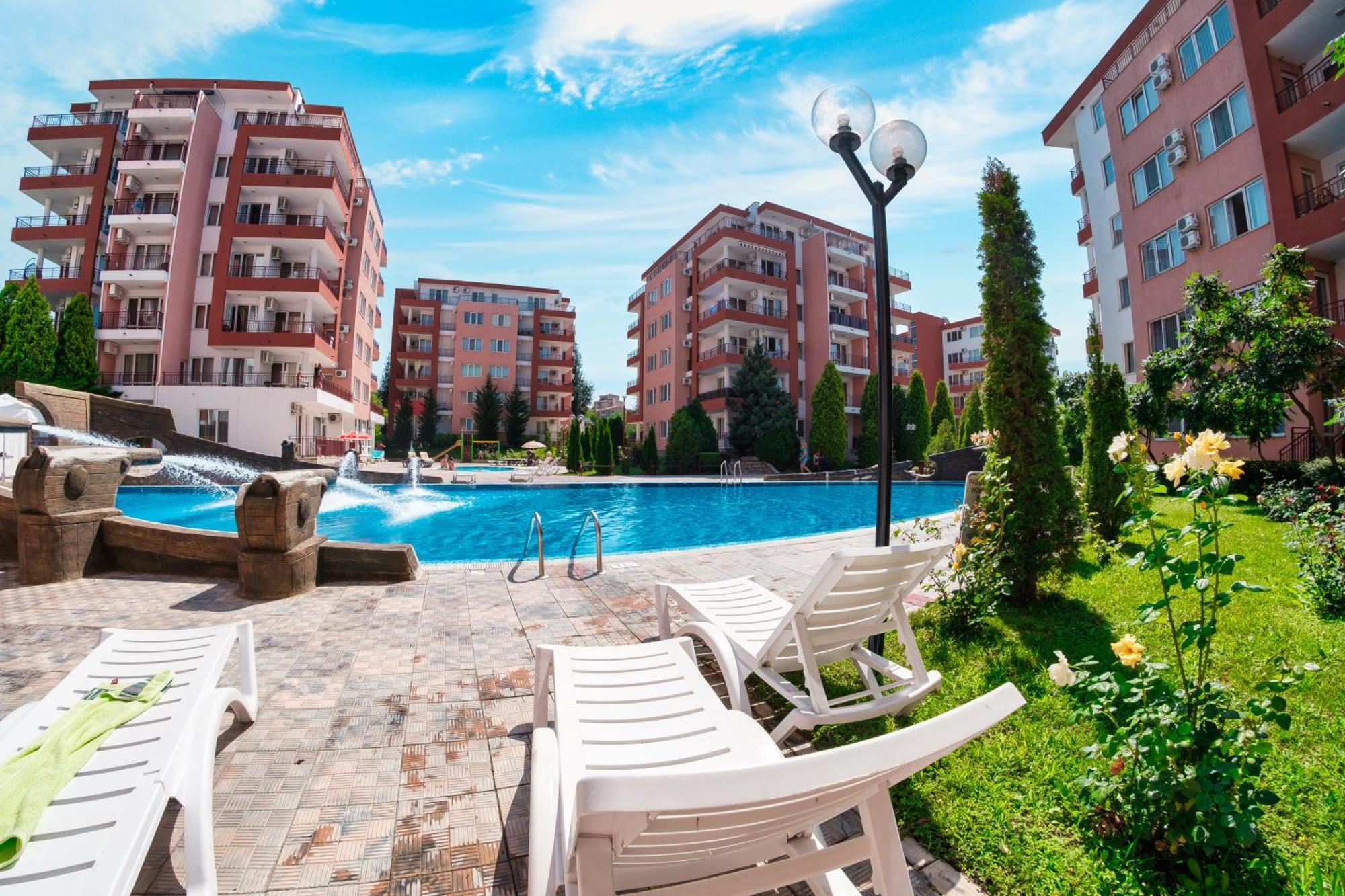 Privilege Fort Beach Apartments Sveti Vlas Buitenkant foto