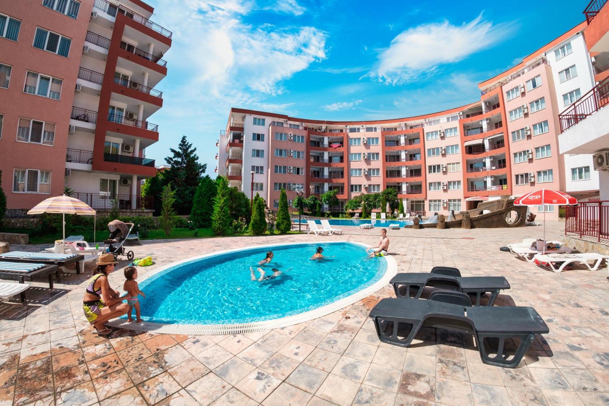 Privilege Fort Beach Apartments Sveti Vlas Buitenkant foto
