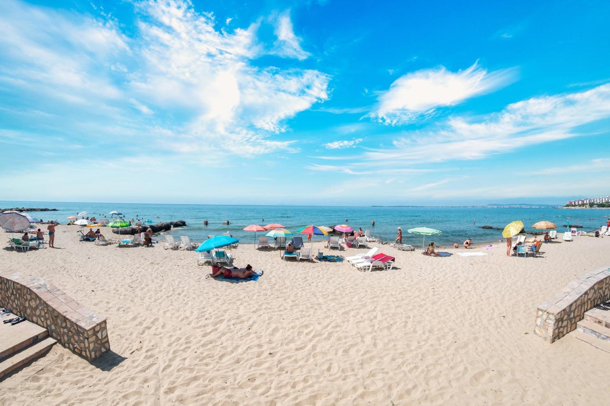 Privilege Fort Beach Apartments Sveti Vlas Buitenkant foto