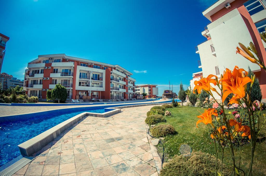 Privilege Fort Beach Apartments Sveti Vlas Buitenkant foto