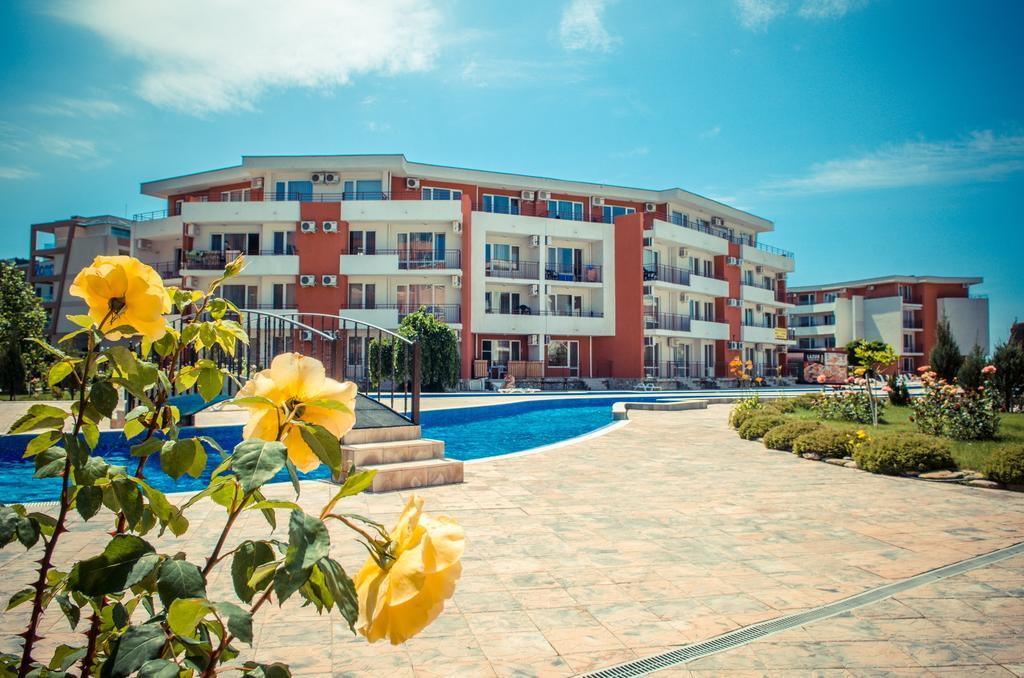 Privilege Fort Beach Apartments Sveti Vlas Buitenkant foto