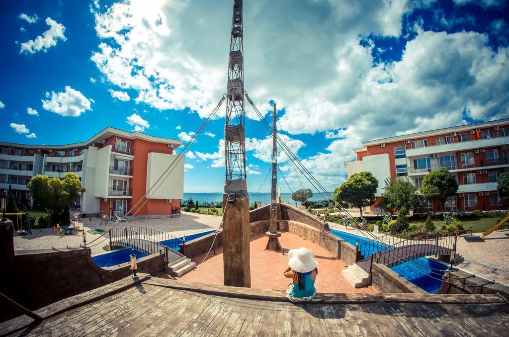 Privilege Fort Beach Apartments Sveti Vlas Buitenkant foto