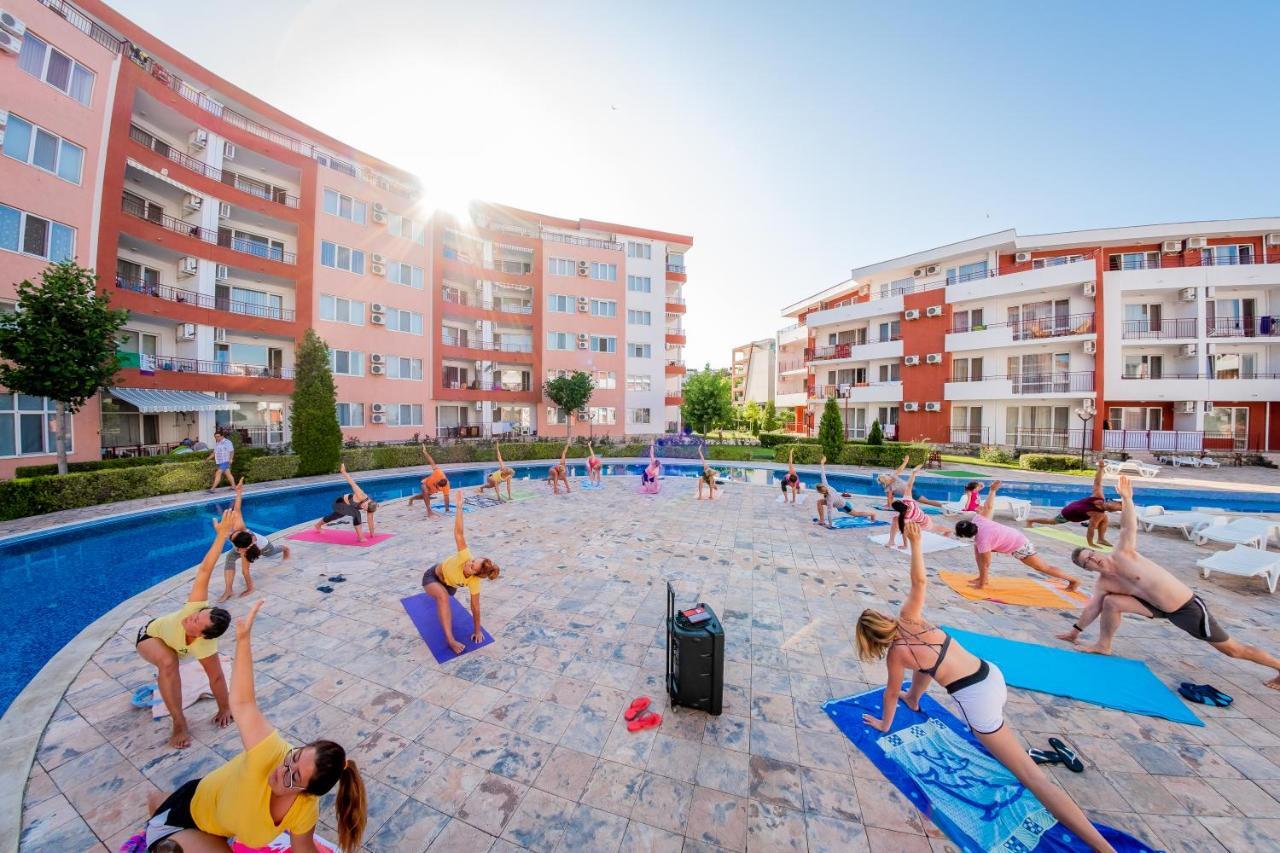 Privilege Fort Beach Apartments Sveti Vlas Buitenkant foto